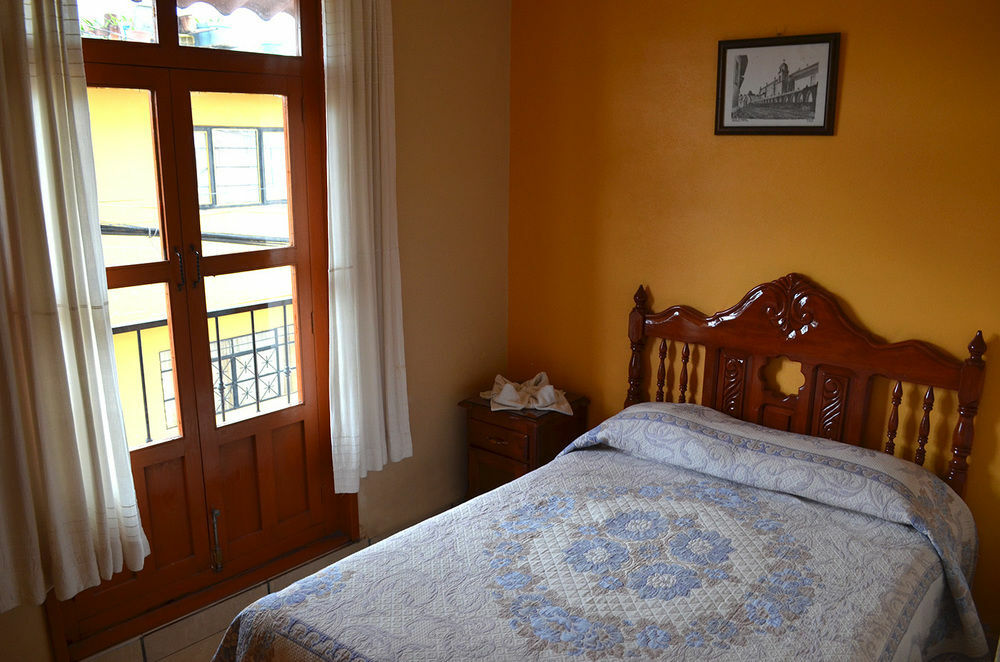 Hotel Posada Camelinas Pátzcuaro Zewnętrze zdjęcie